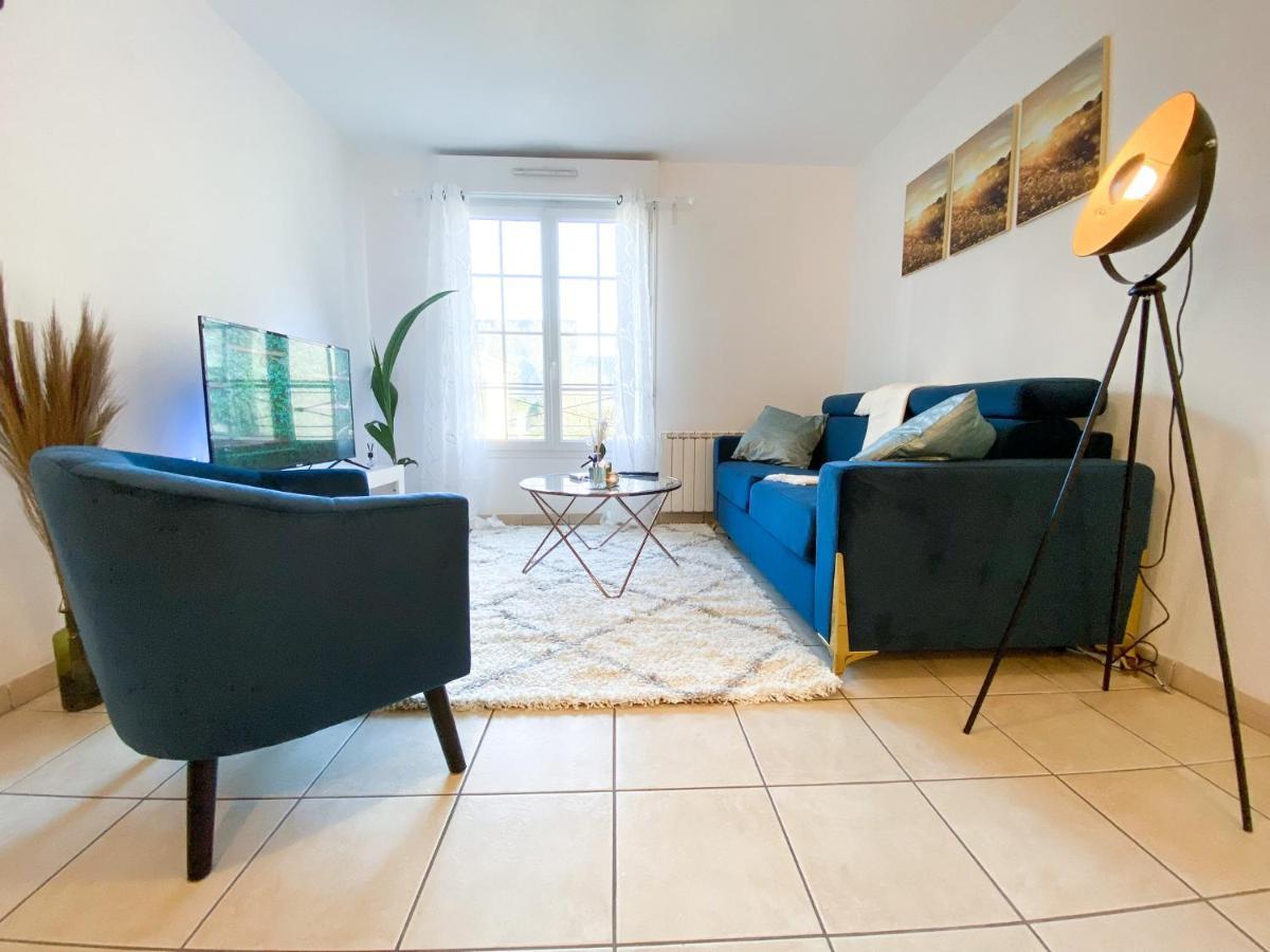 Appartement Ultra Luxueux Hypercentre - Parking - Gare RER à 5 min Corbeil-Essonnes Extérieur photo